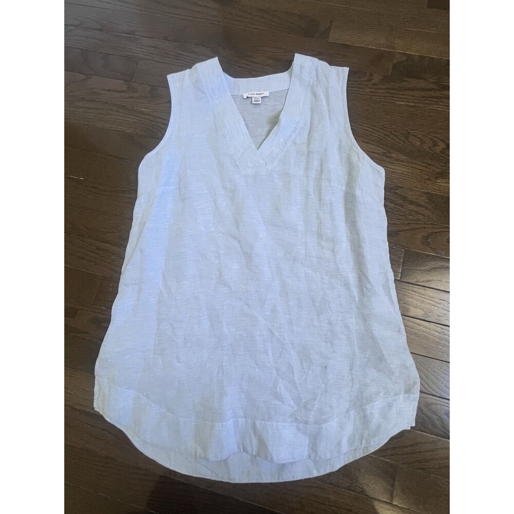 Women’s Pure Navy Sleeveless V-Neck Linen Top - Light Blue (runs big)
